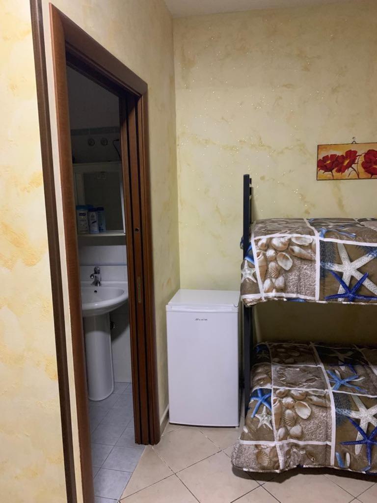 Airport Bedroom House カターニア エクステリア 写真